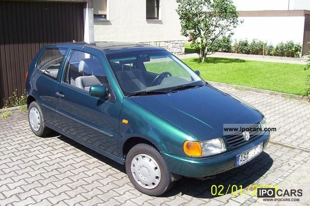 1995 Volkswagen  Polo 45 Small Car Used vehicle photo