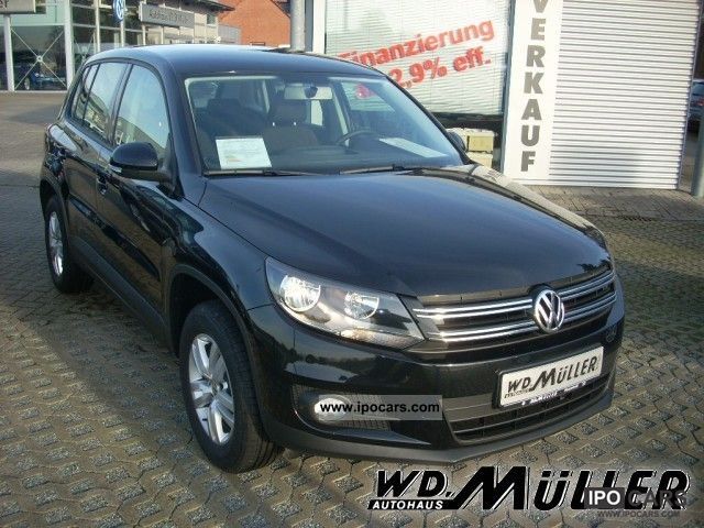 2011 Volkswagen  Tiguan 2.0 TDI DPF Trend + Fun Air MP3 CD Off-road Vehicle/Pickup Truck Employee's Car photo