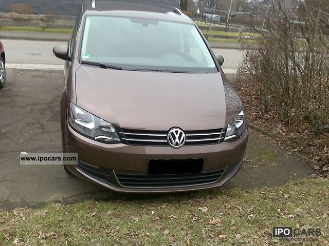 2011 Volkswagen  Sharan 2.0 TDI Bluemotion Comfortline Van / Minibus Used vehicle photo