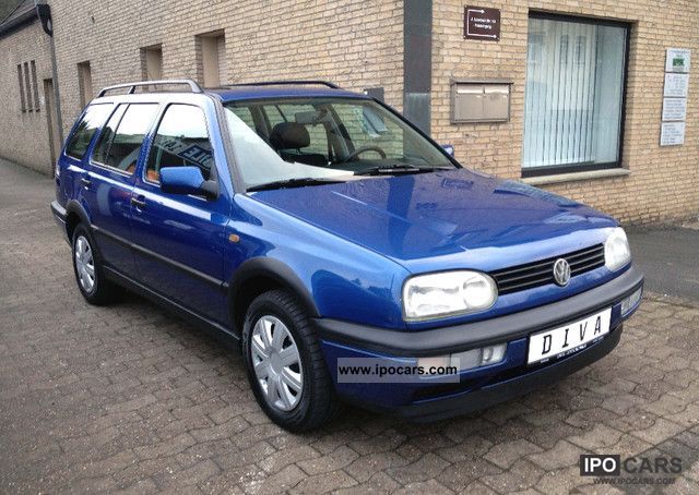 1996 Volkswagen  Golf Variant 1.6 GT Special Estate Car Used vehicle photo