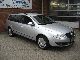 2007 Volkswagen  Passat Variant 1.9 TDI Business - climate package Estate Car Used vehicle photo 3
