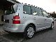 2004 Volkswagen  Touran 2.0 TDI DPF NAVI KLIMAAUTOMATIK Van / Minibus Used vehicle photo 3