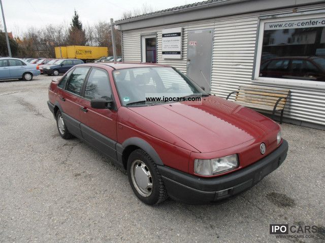 1990 Volkswagen  Passat 1.8 GT * 2.Hand * VW * very well maintained checkbook Limousine Used vehicle photo