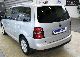 2010 Volkswagen  Touran 1.9 TDI Highline / Xenon / SHZ / PDC / Chrome Van / Minibus Used vehicle photo 3