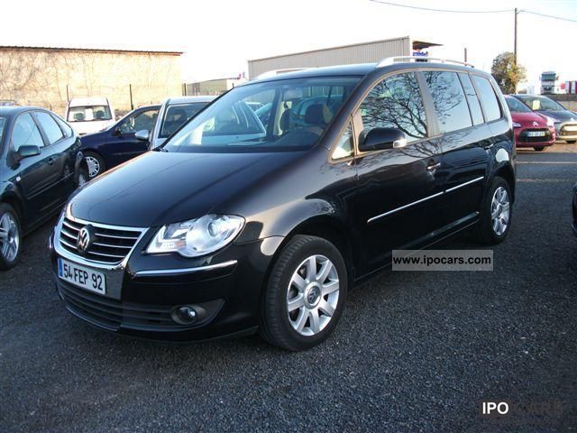 2007 Volkswagen  TOURAN SPORTLINE 1.9L Tdi 105ch BV6 5 Van / Minibus Used vehicle photo