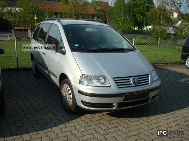 2001 Volkswagen  Sharan 2.0 Family Van / Minibus Used vehicle photo