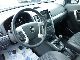 2010 Chevrolet  Captiva 2.0 VCDI127 Family Pack FWD Estate Car Used vehicle photo 4