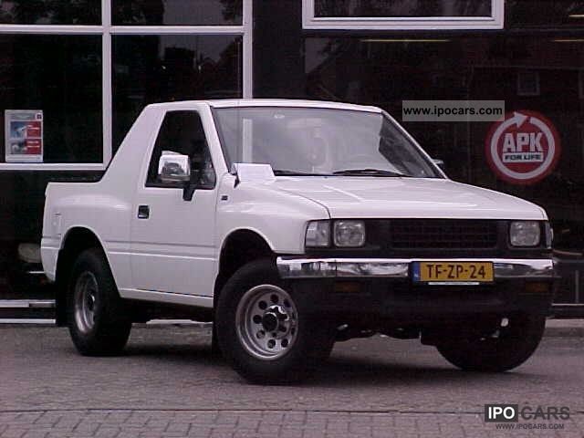 1990 Isuzu  Amigo XS 2WD 2.6 OTHER Cabrio / roadster Used vehicle photo