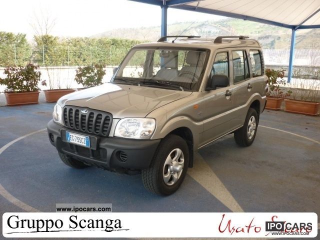 2011 Mahindra  Goa TURBO 2.5 16V 4WD DX CRDE Off-road Vehicle/Pickup Truck Used vehicle photo