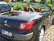 2005 Renault  Megane Coupe-Cabriolet 2.0 Confort Privilege Cabrio / roadster Used vehicle photo 4