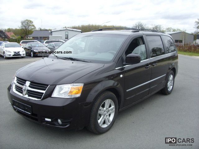 2010 Dodge  4.0L Grand Caravan Stow 'N Go Leather DVD Van / Minibus Used vehicle photo