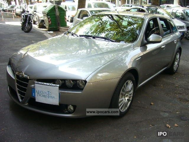 2009 Alfa Romeo  159 1.9 JTDm SW 150cv Distinctive Automatica Q-T Estate Car Used vehicle photo