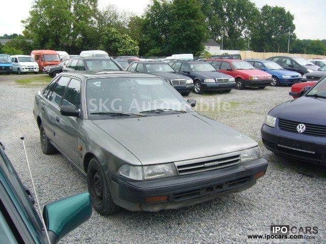 1989 Toyota  Carina II XLi Liftback Limousine Used vehicle photo