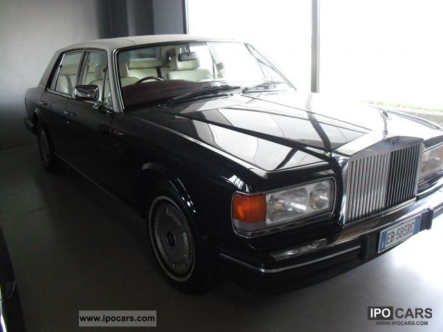 1989 Rolls Royce  Silver Spur Silver Spur Limousine Used vehicle photo