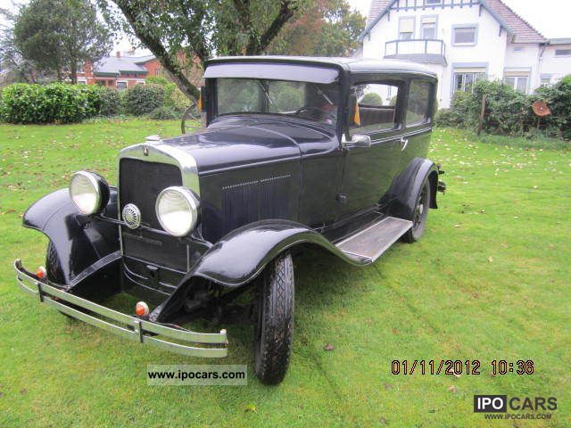 1932 Plymouth  1930 Limousine Used vehicle photo
