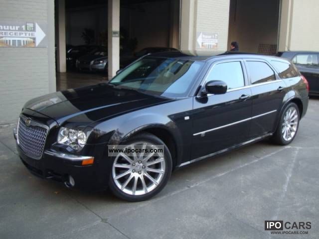 2010 Chrysler  300C 3.0 CRD SRT Design Group Estate Car Used vehicle photo