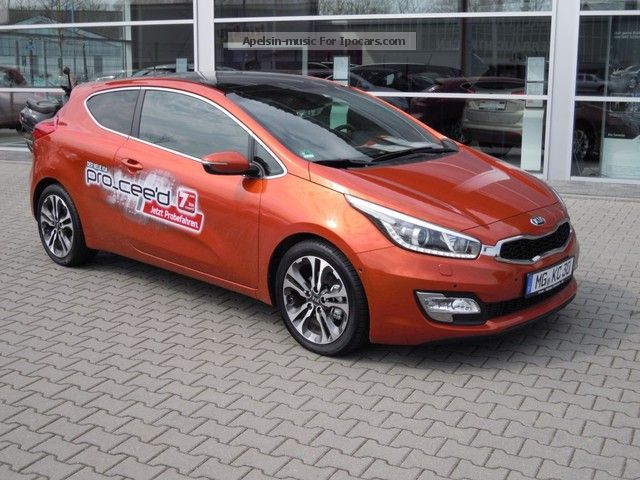 2013 Kia  per Ceed 1.6 GDI Spirit (JD) Saloon Demonstration Vehicle photo