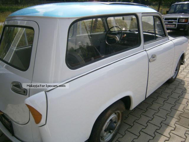 Trabant  600 wagon with sunroof, IFA, DDR, Ostauto 1965 Vintage, Classic and Old Cars photo