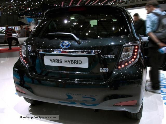 Toyota  H2 Touch Yaris 1.5 VVT-i Hybrid 75ps / K. .. 2012 Electric Cars photo