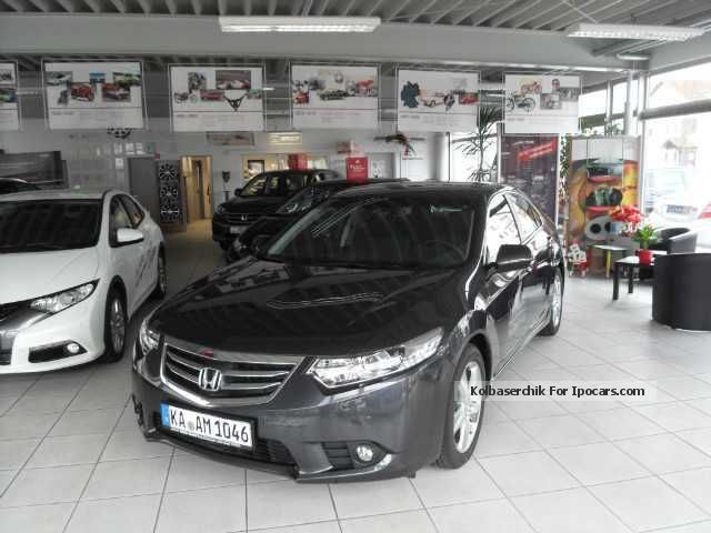 2013 Honda  Accord 2.0 Lifestyle + Xenon Fin.2, 99% Saloon Demonstration Vehicle (

Accident-free ) photo
