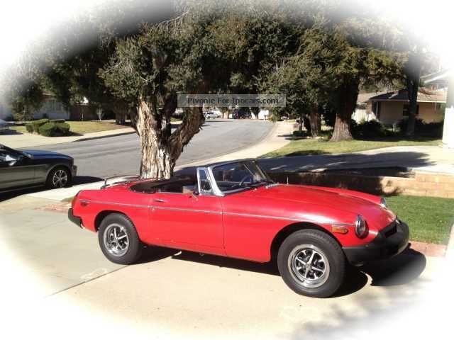 1977 MG  B roadster Cabriolet / Roadster Classic Vehicle photo