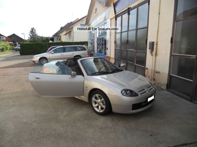 2012 MG  TF 135 Cabriolet / Roadster Used vehicle (

Accident-free ) photo