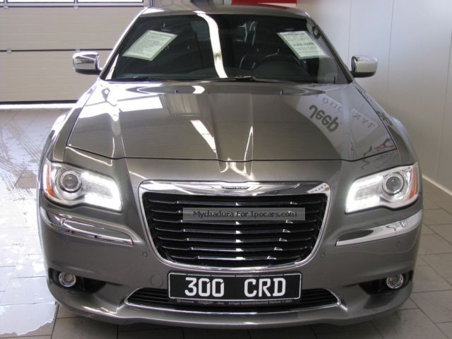 2012 Chrysler 300c 3 0 Crd Platinum Car Photo And Specs