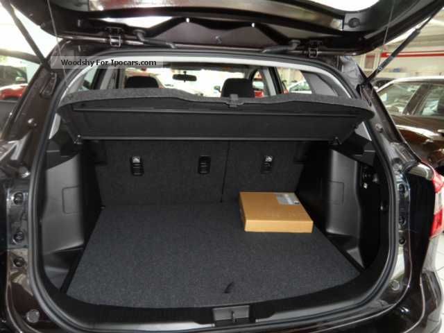 2014 Suzuki Sx4 S Cross 1 6 Vvt 4x2 Club Car Photo And Specs