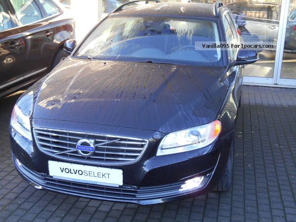 2013 Volvo  Kinetic V70 T4 Kombi, 132 kW, 5-door Estate Car Used vehicle (

Accident-free ) photo