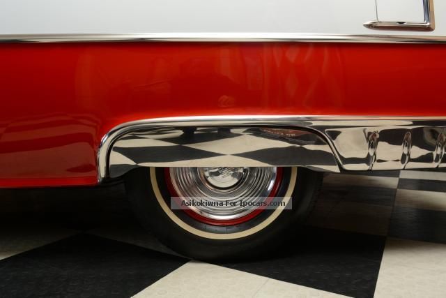Pontiac Star Chief 1955